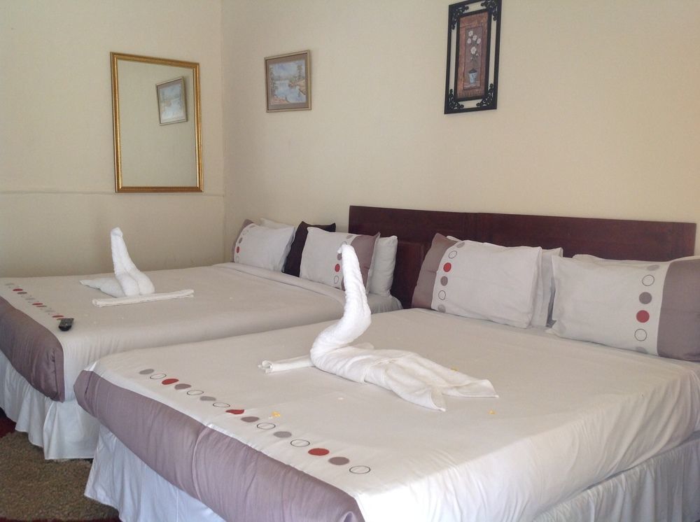 Wozani Lodge บูลาวาโย ภายนอก รูปภาพ