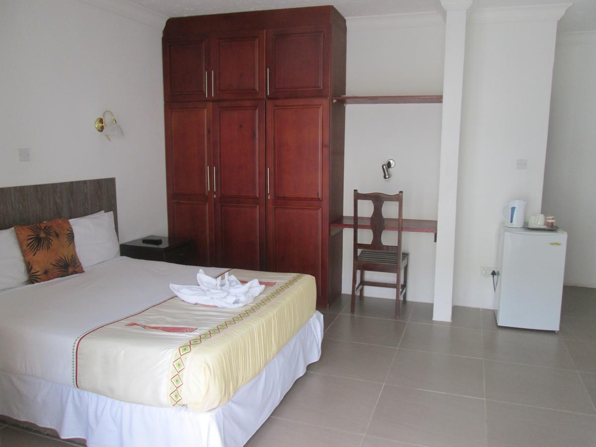 Wozani Lodge บูลาวาโย ภายนอก รูปภาพ